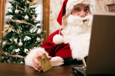 Shopping for the Holidays Online: How to Stay Safe Using the Internet